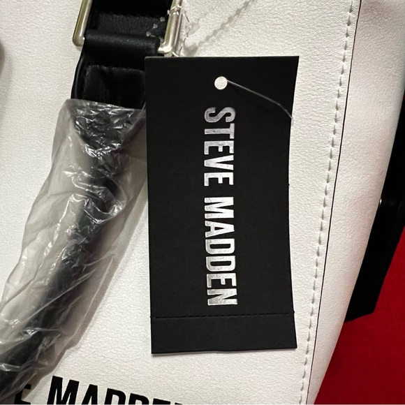 Steve Madden Black and White Purse/Satchel/ Hand Bag - Picture 3 of 3